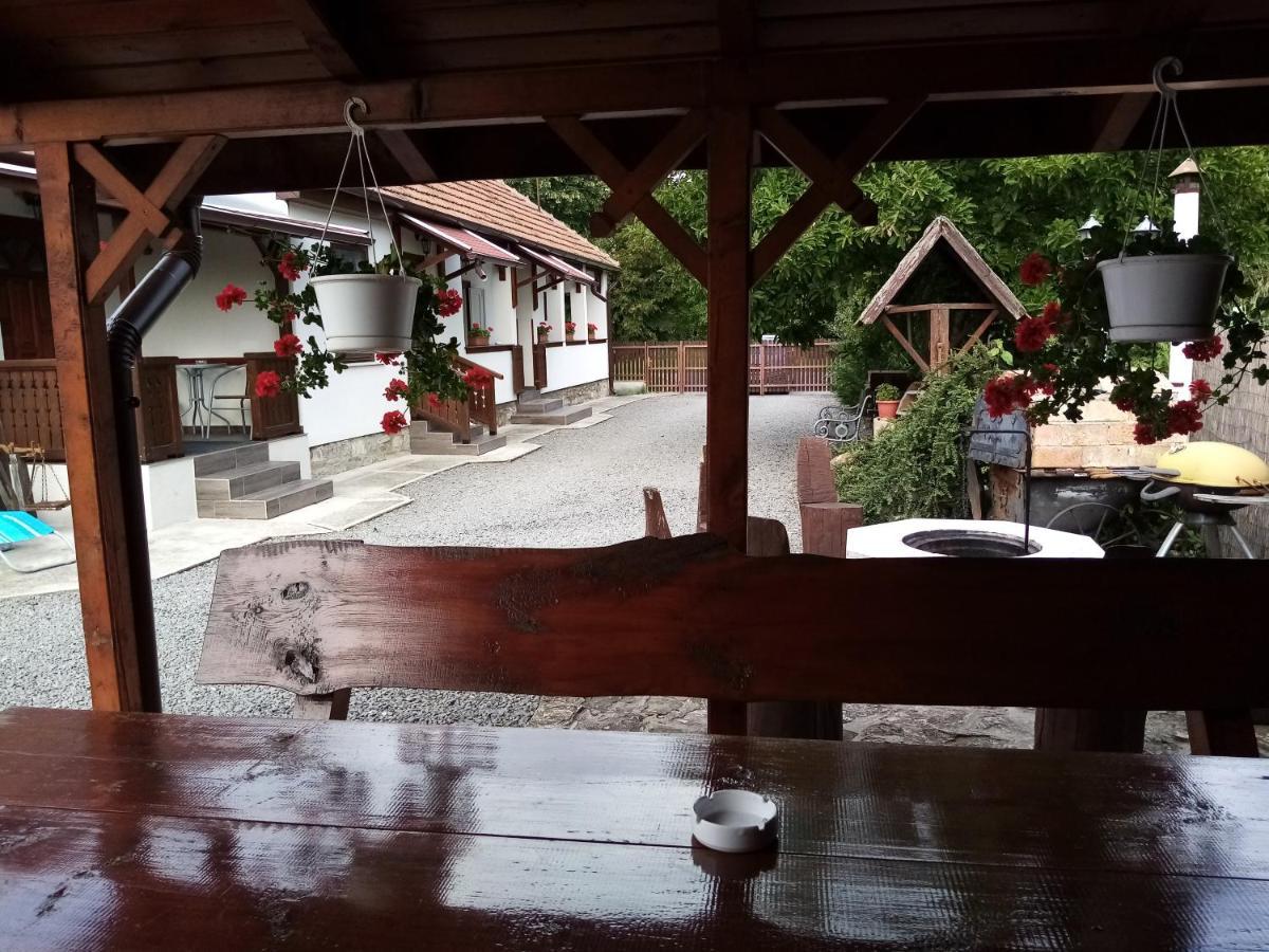 Kazsimer Vendeghaz Erdohorvati Bagian luar foto
